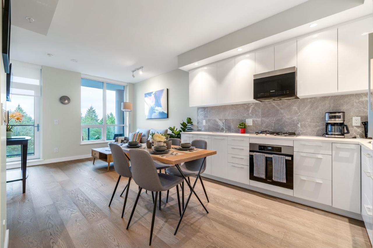 Modern Comfort At Ubc: 1Br Condo Near Campus Vancouver Ngoại thất bức ảnh