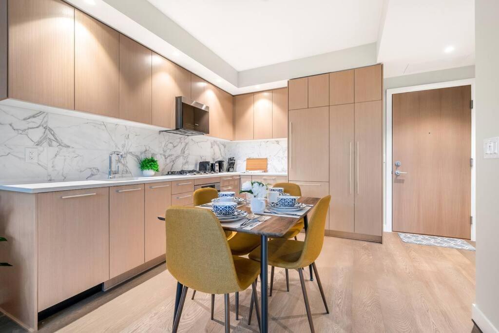 Modern Comfort At Ubc: 1Br Condo Near Campus Vancouver Ngoại thất bức ảnh