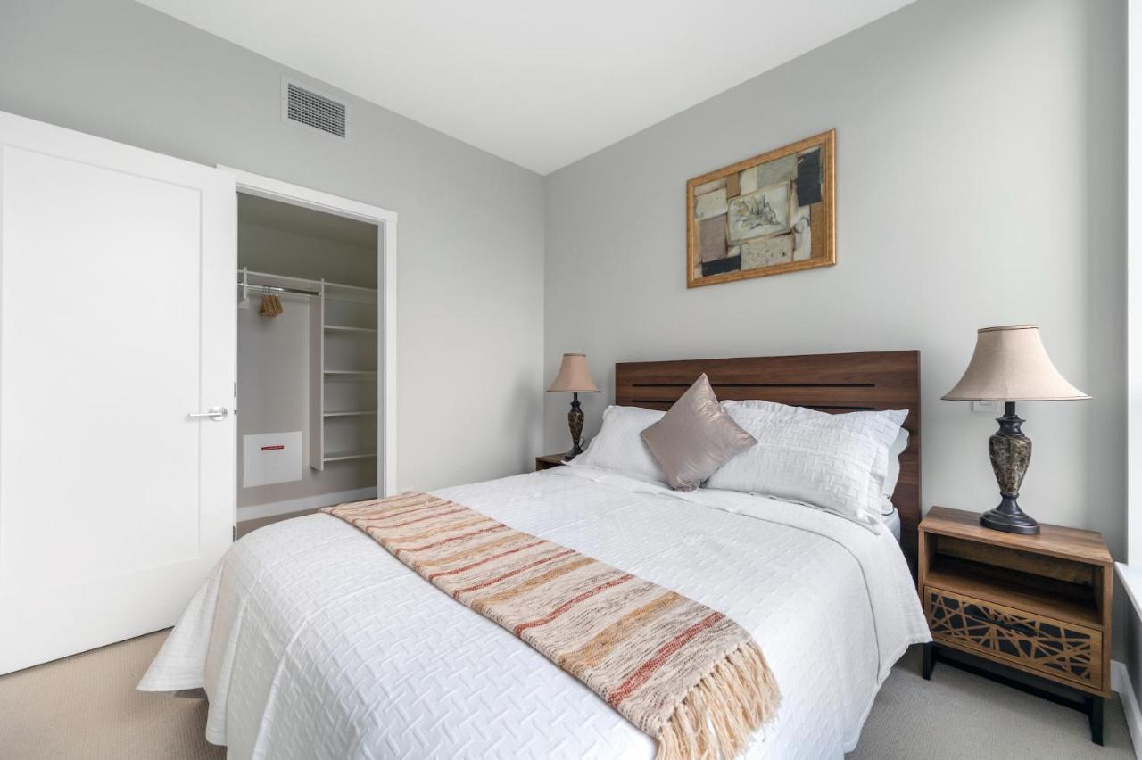 Modern Comfort At Ubc: 1Br Condo Near Campus Vancouver Ngoại thất bức ảnh